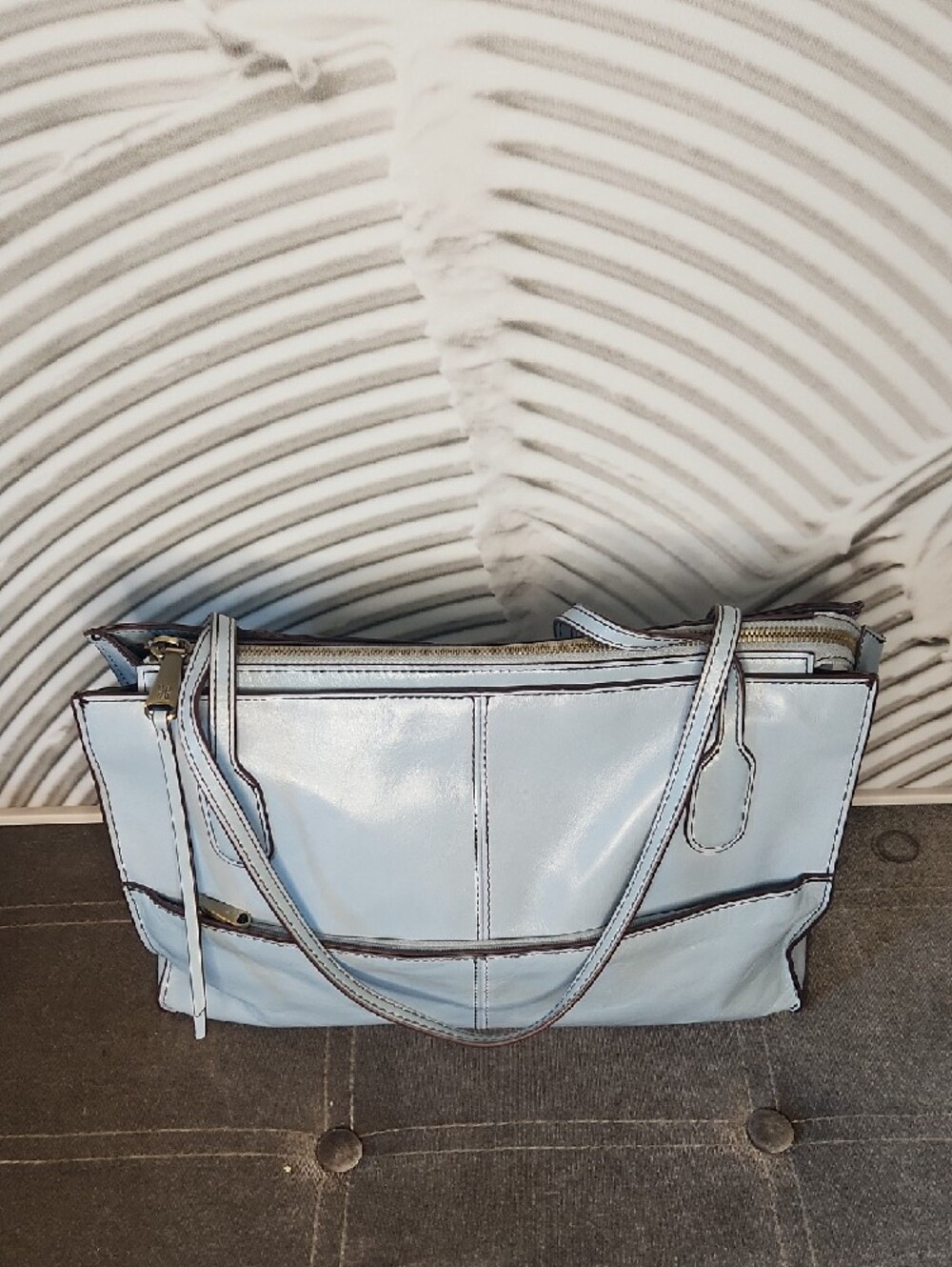 Hobo Friar Light Blue Leather Tote Handbag - Picture 4 of 16
